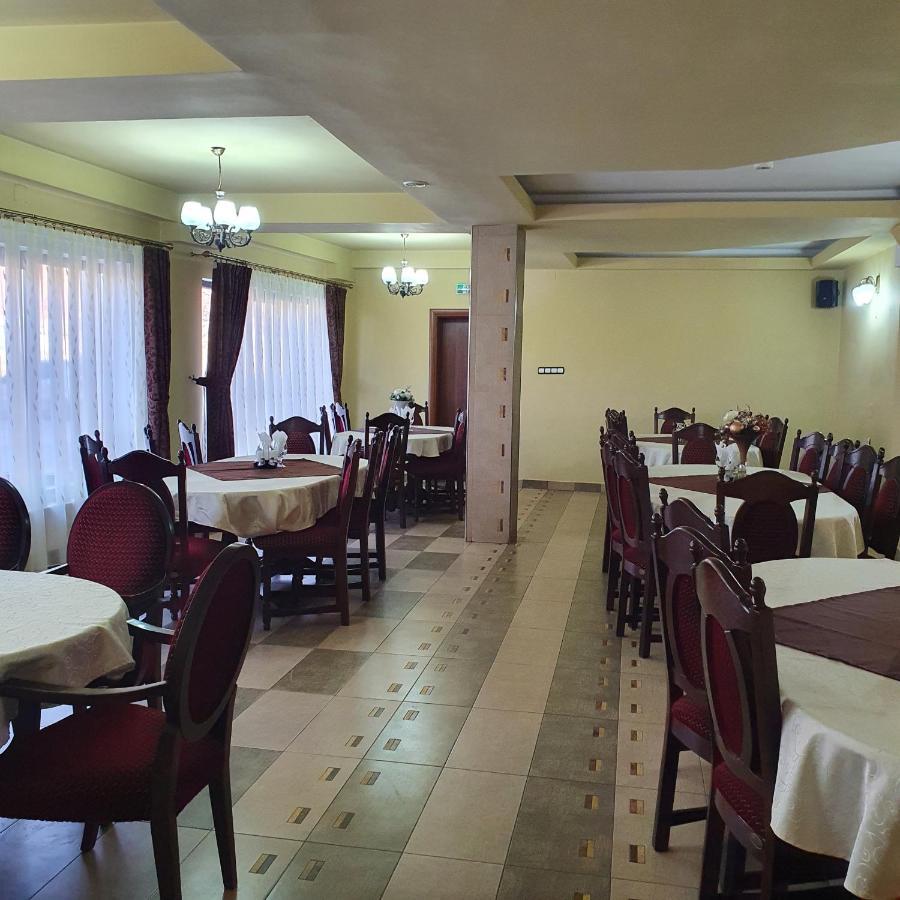 Pensiunea Mirela Pestera Ursilor Chiscau Buitenkant foto